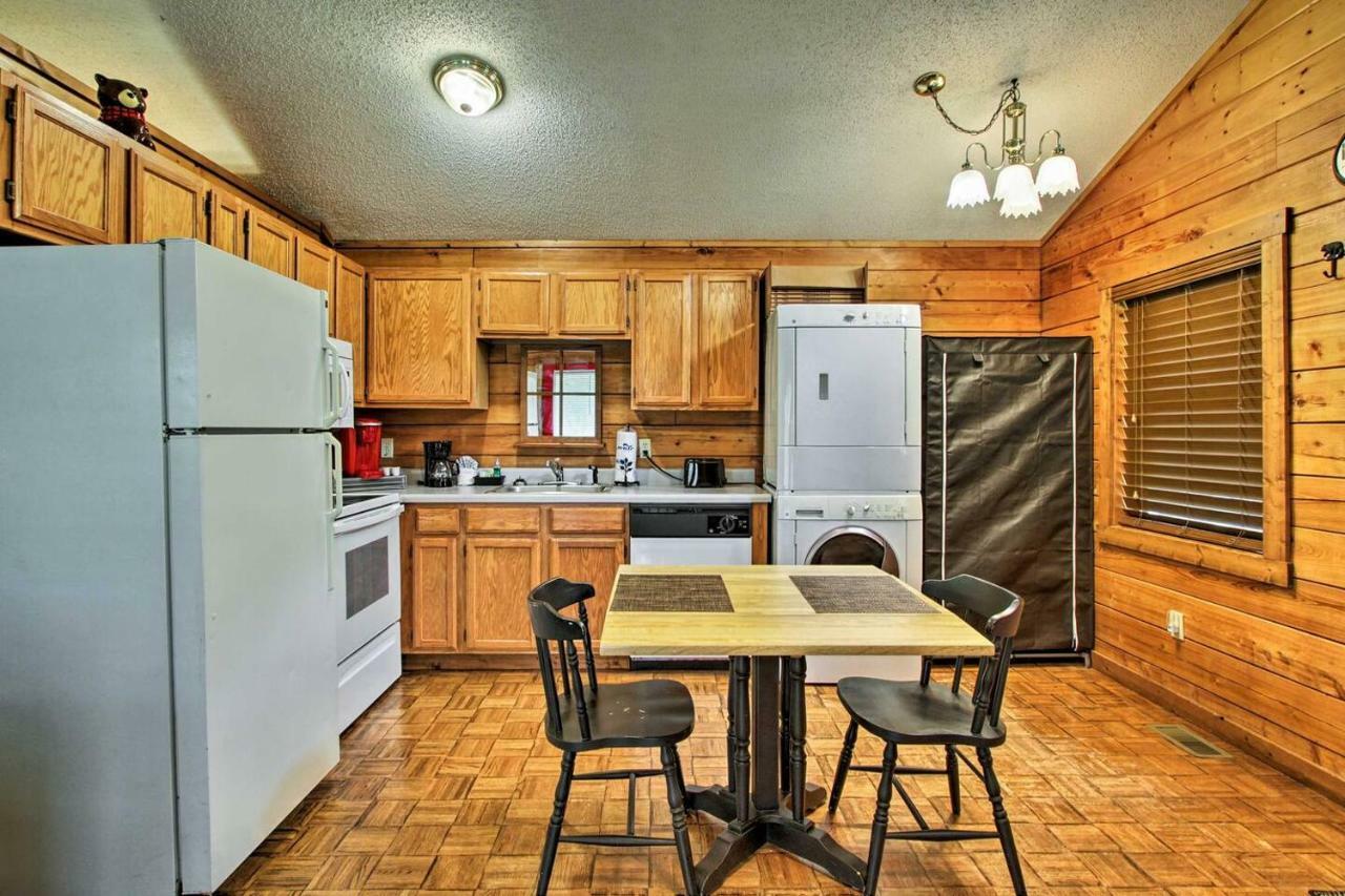 River Rush- Cozy Riverfront Cabin 5 Mi To Pigeon Forge سيفيرفيل المظهر الخارجي الصورة