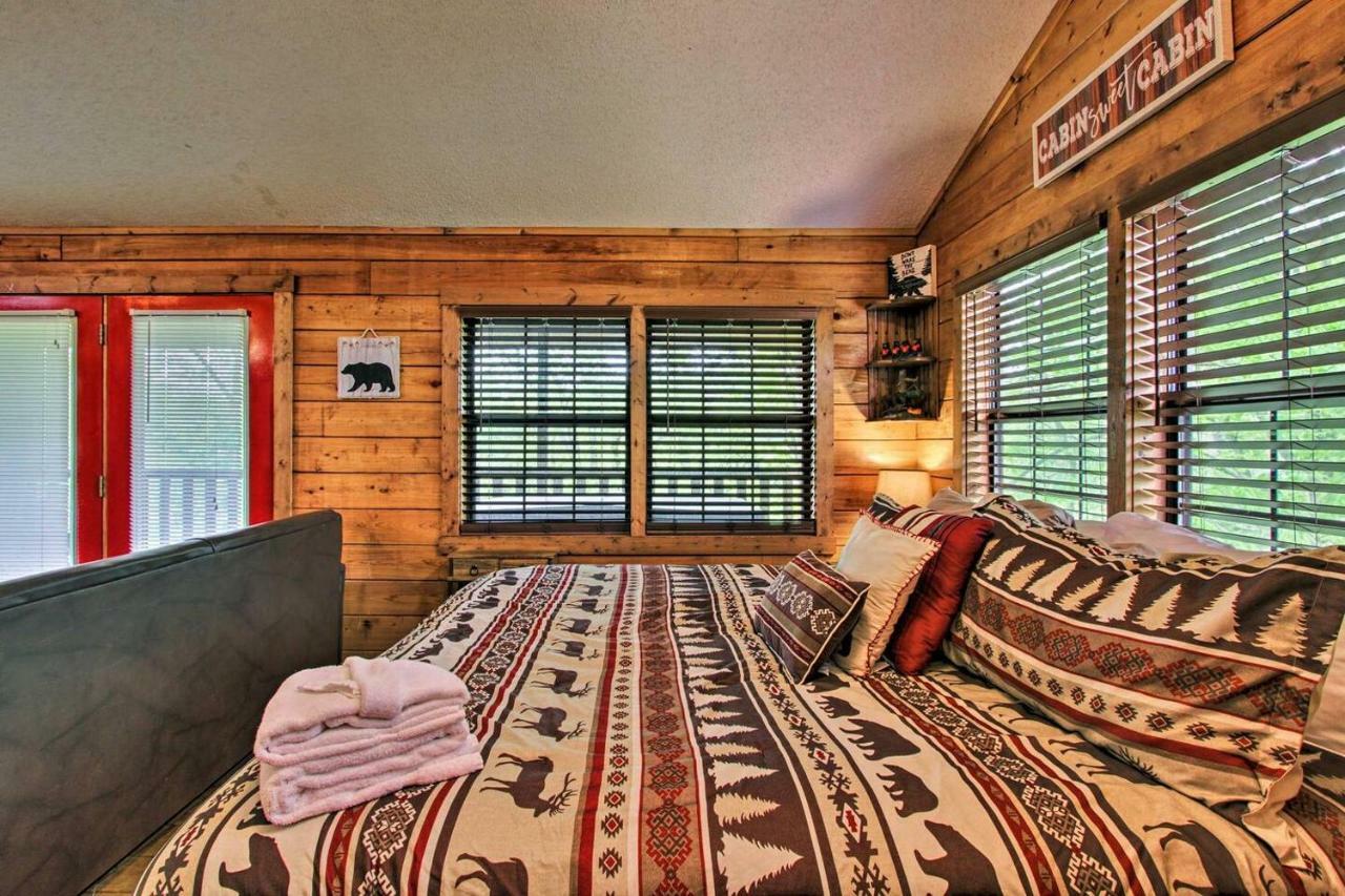 River Rush- Cozy Riverfront Cabin 5 Mi To Pigeon Forge سيفيرفيل المظهر الخارجي الصورة