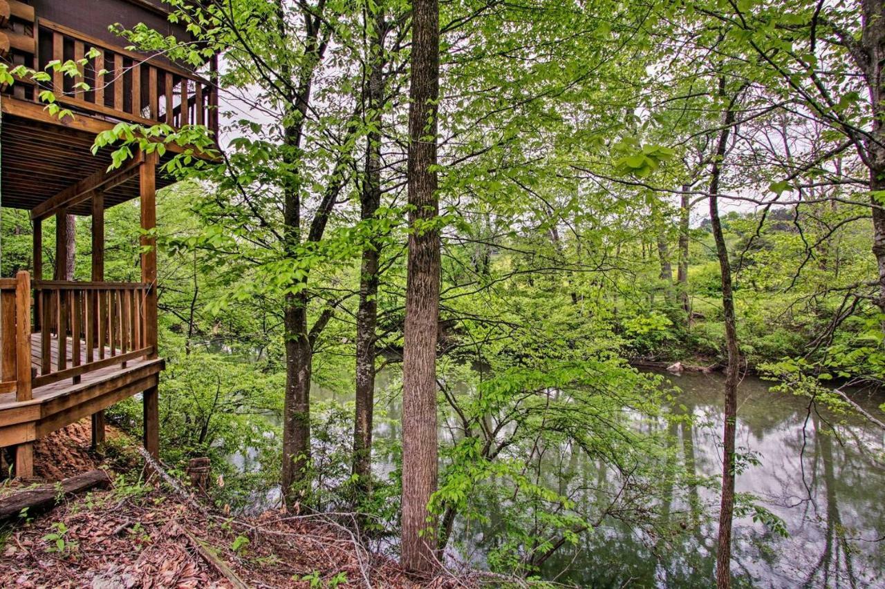 River Rush- Cozy Riverfront Cabin 5 Mi To Pigeon Forge سيفيرفيل المظهر الخارجي الصورة