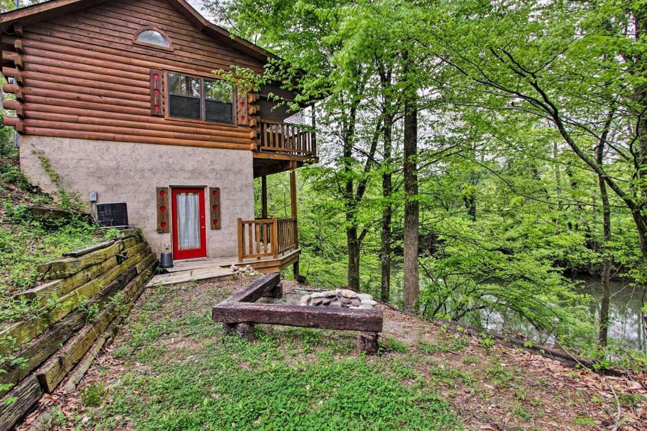 River Rush- Cozy Riverfront Cabin 5 Mi To Pigeon Forge سيفيرفيل المظهر الخارجي الصورة